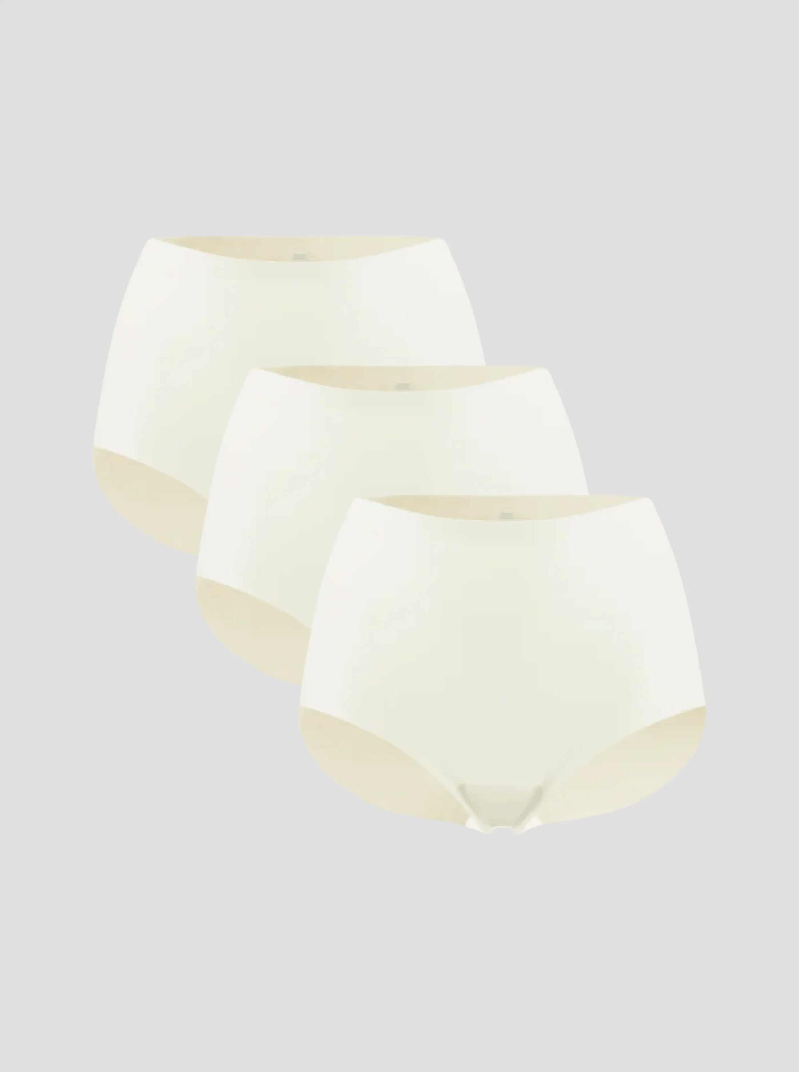 NuCloud Original High-Rise 3-pack seamless high-rise briefs with stretchy, breathable fabric and full coverage