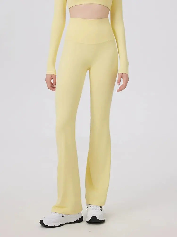 NuMotion Core NakedFeel Sculpt Flare Leggings Nuage