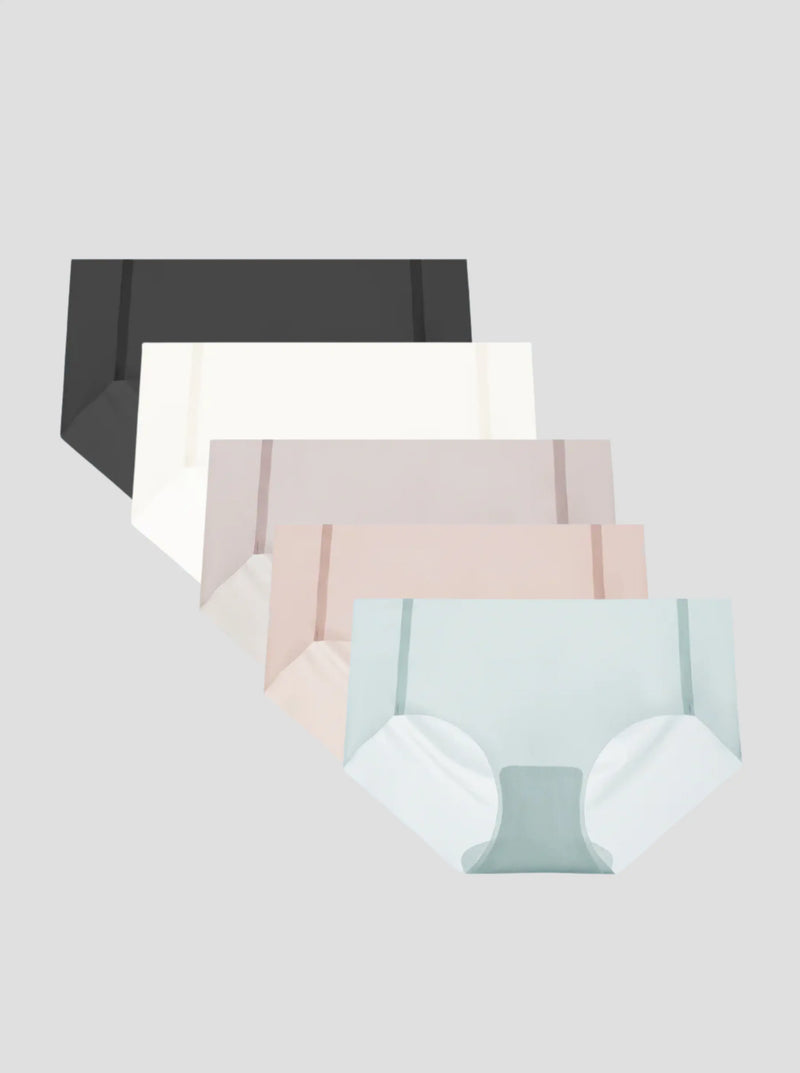 NuCloud Original Bikini 5-pack low-rise briefs with soft, breathable fabric and seamless edges for no visible panty lines